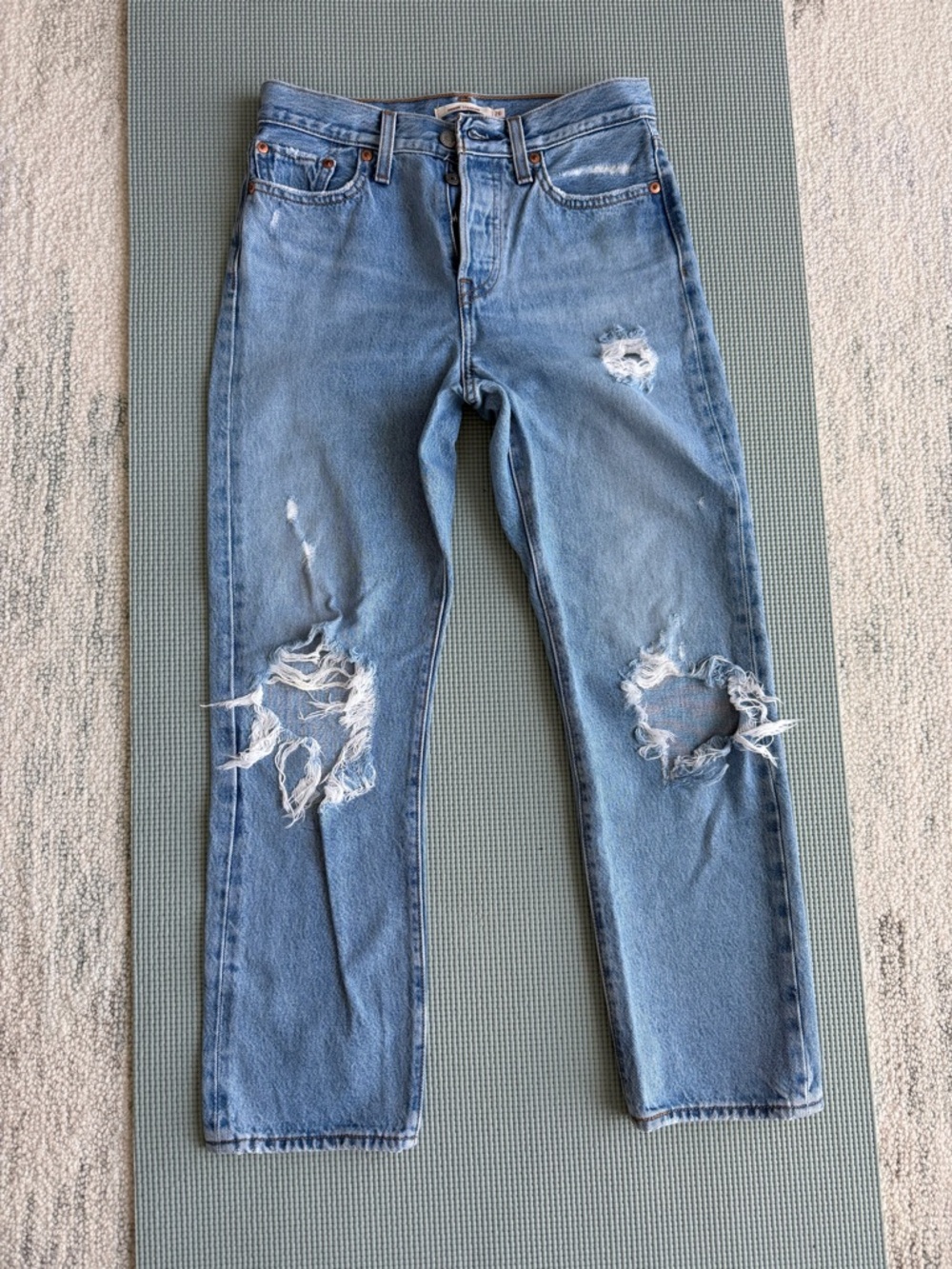 Levi’s Premium Wedgie Straight Ankle Jeans Sz 26